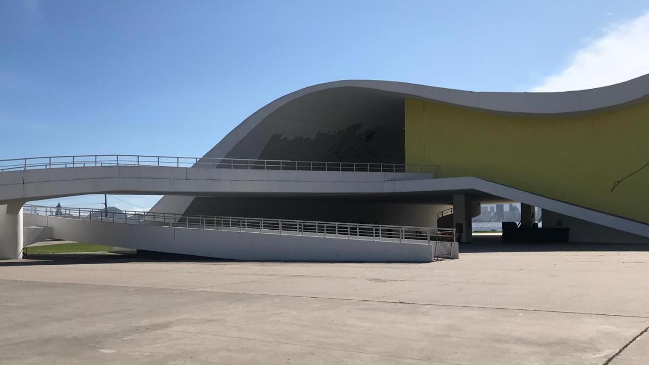 Kitnet Centro Niterói melhor localização com 14 M2