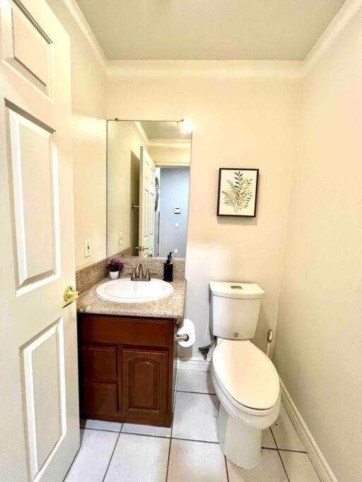 Jies Choice Charming House in Arcadia Big Space view 5