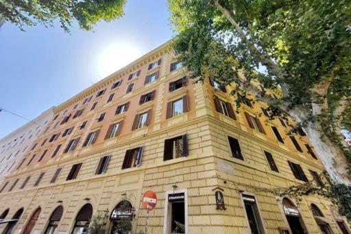 Monti piano terra particolare
