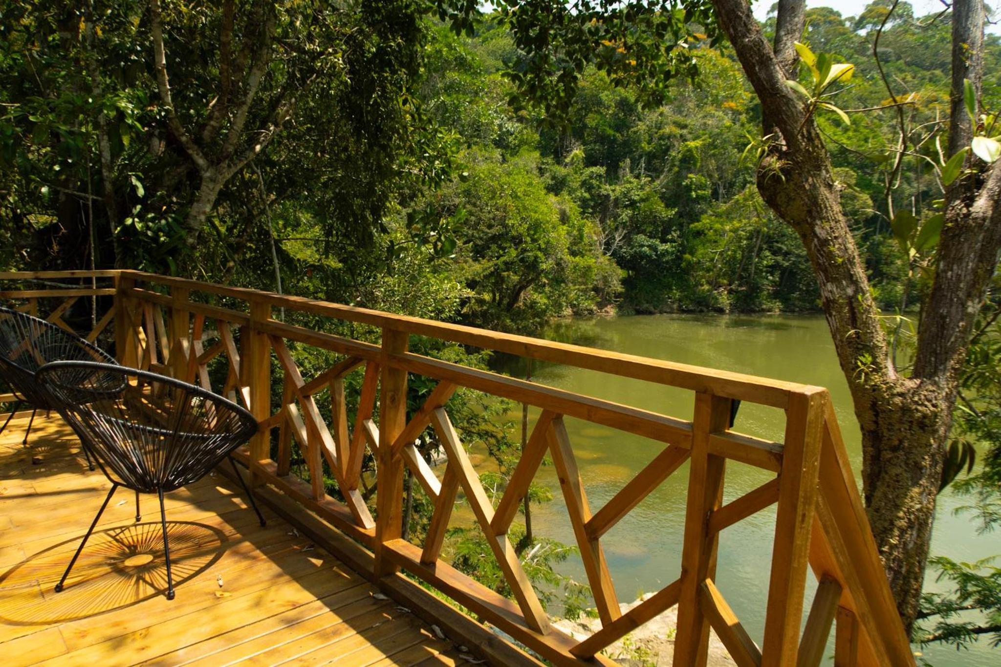 RíoBosque Cabañas de lujo frente al rio desayuno incluido san carlos antioquia