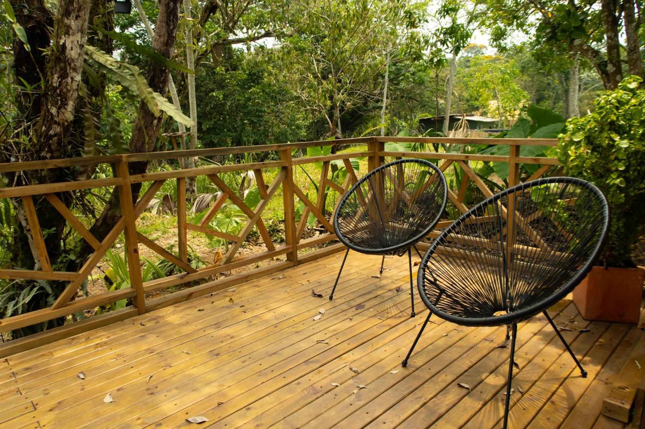 RíoBosque Cabañas de lujo frente al rio desayuno incluido san carlos antioquia