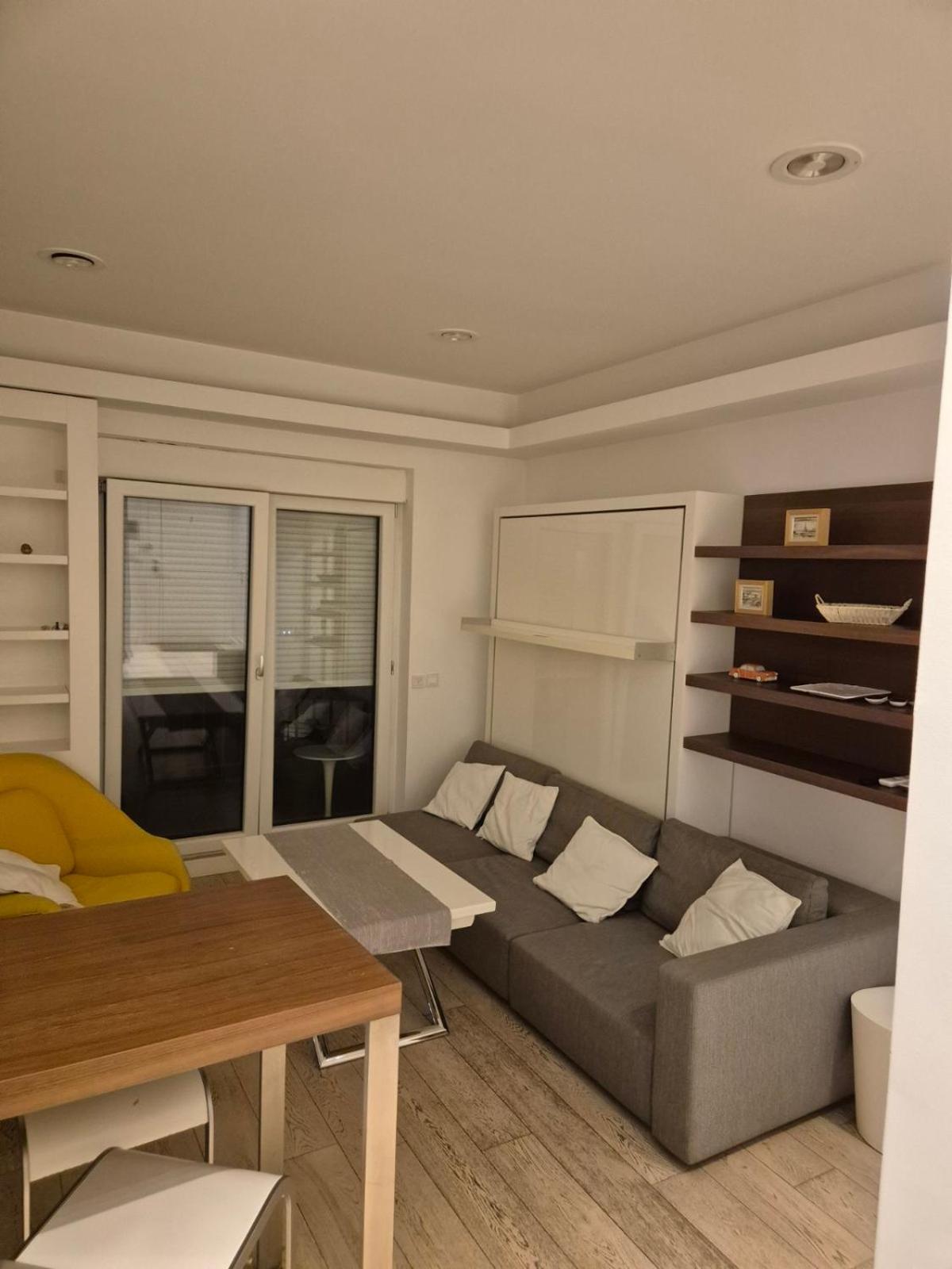 Apartman Dedinje