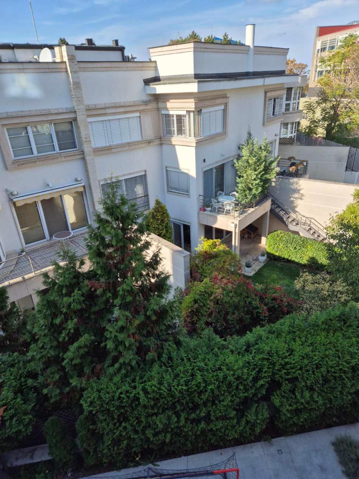 Apartman Dedinje