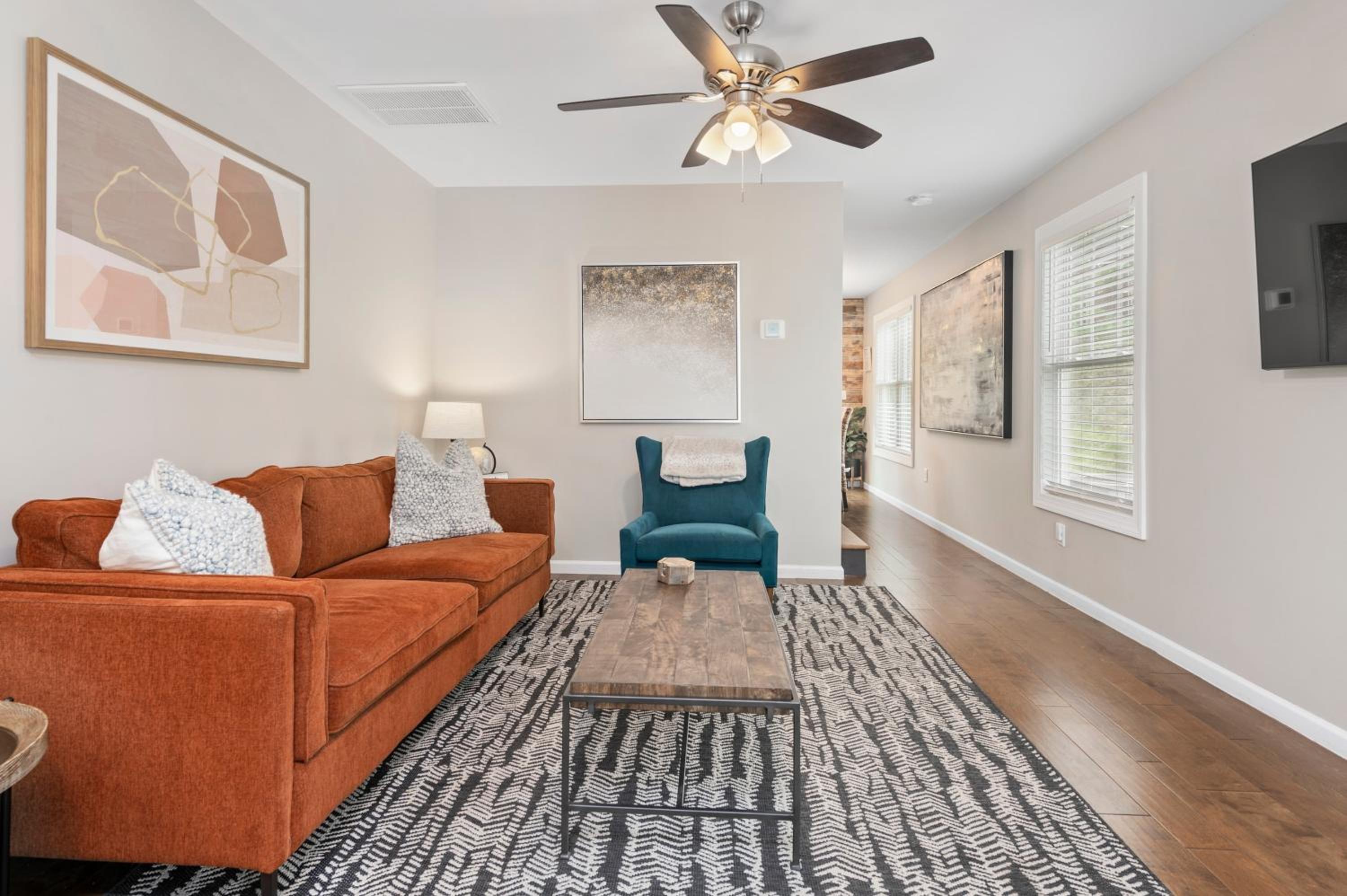 Modern Asheville Townhome 6 Min to Downtown Fire Pit Patio