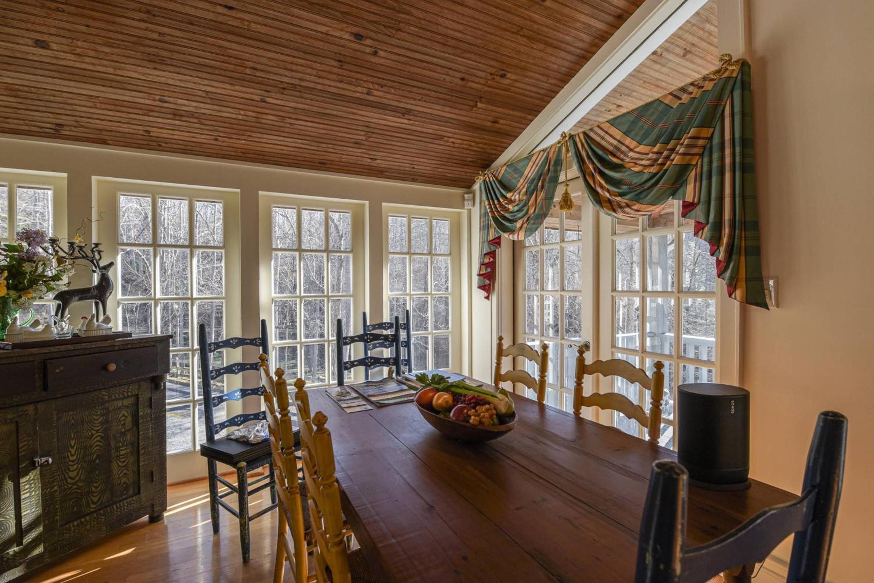 Hamersmith Hollow Retreat by AvantStay Mountain Views