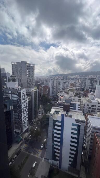 XOE Condo Iñaquito lujo