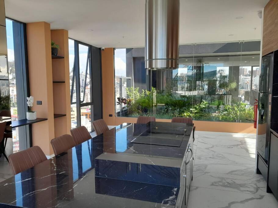 XOE Condo Iñaquito lujo