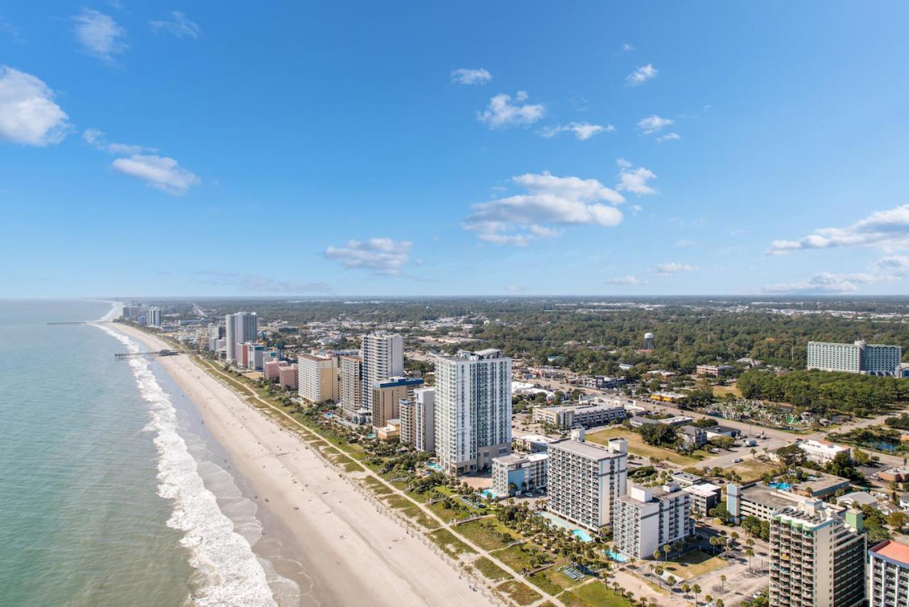 Azul II 2BR • Bright Top-Floor Condo view 2