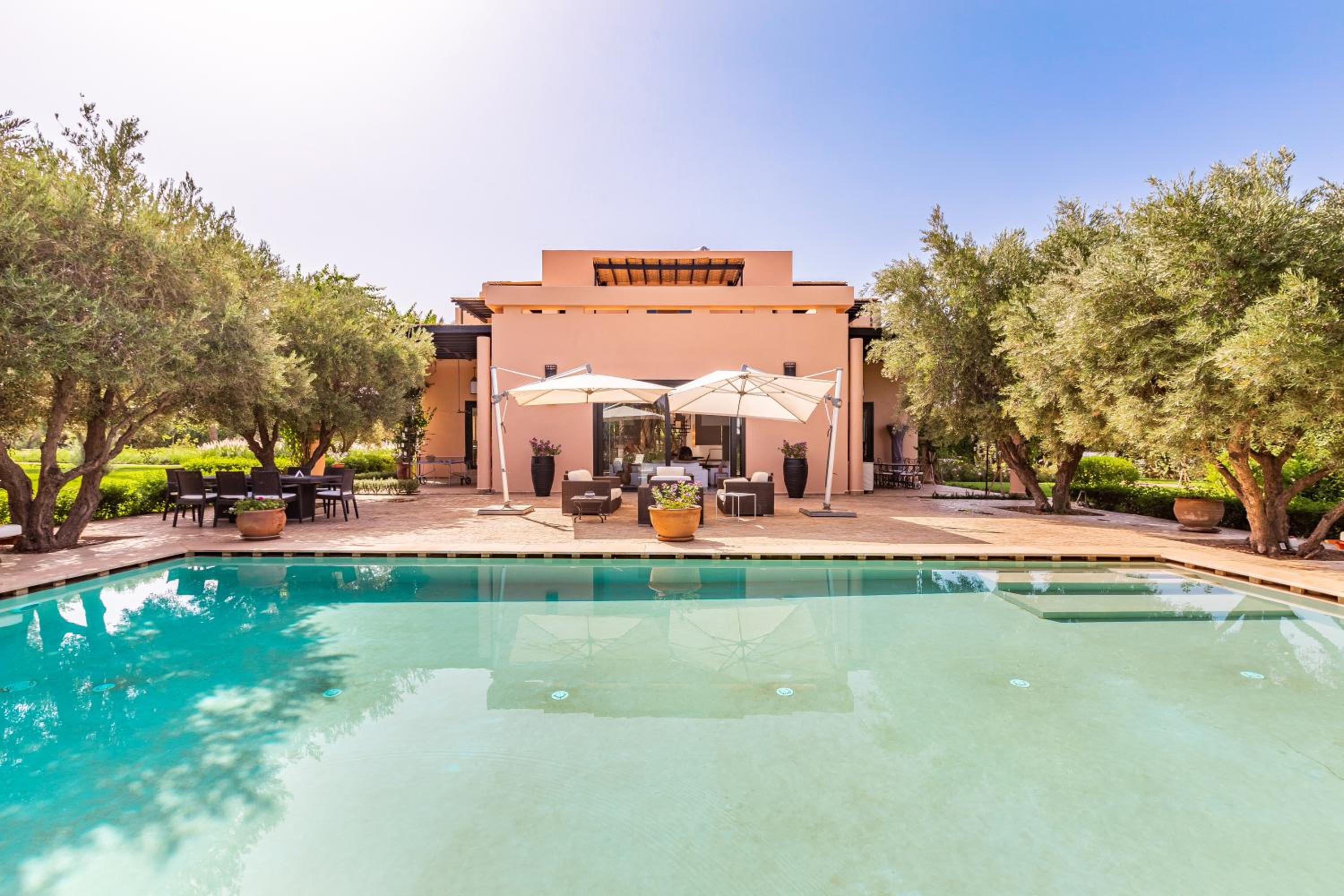 Villa Zaria - A Grand Oasis of Luxury and Elegance Villa - Marrakech view 3