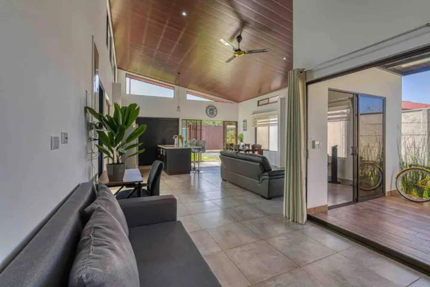 Casa Maiki Your Private Retreat in Uvita Center