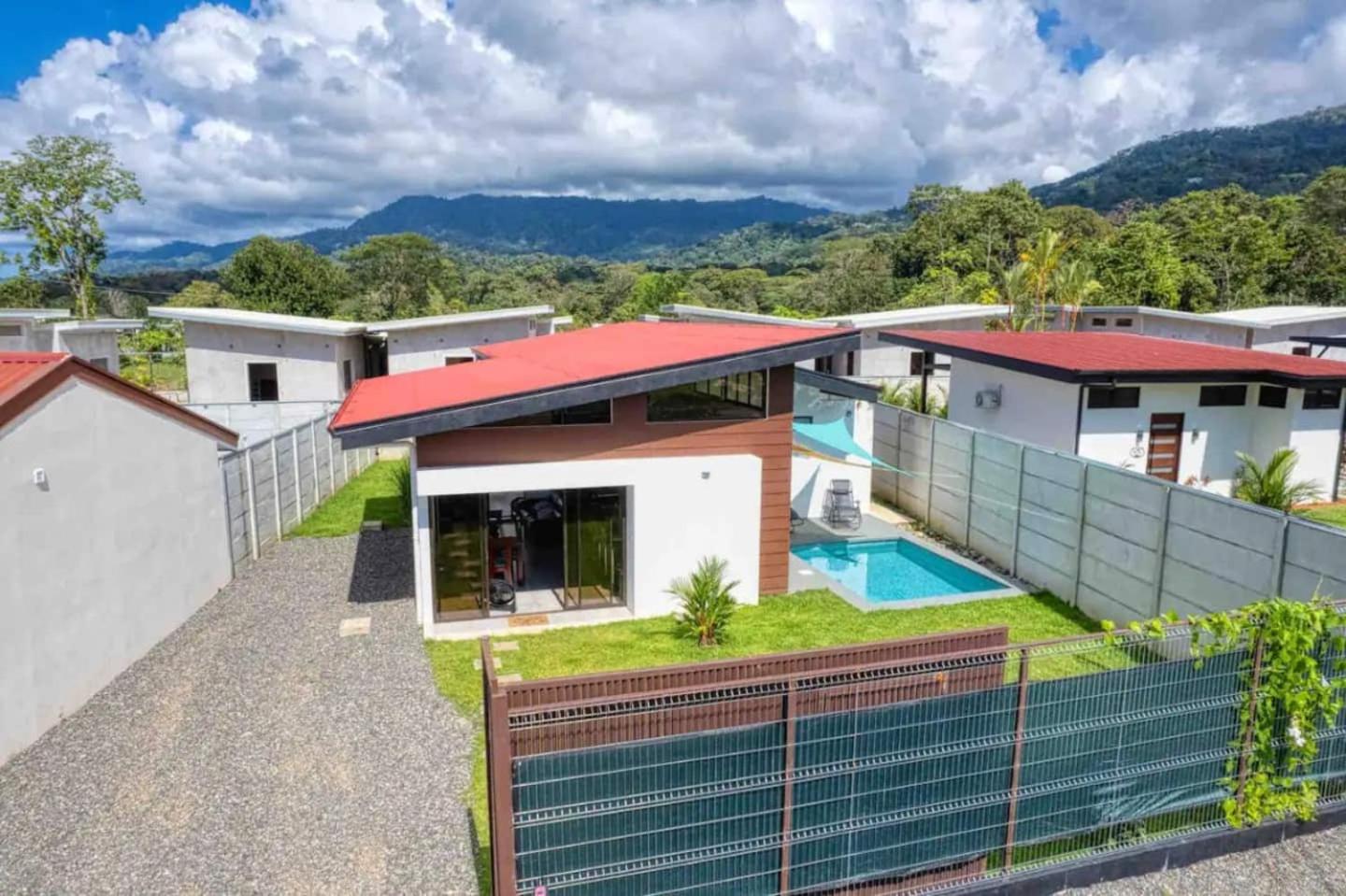 Casa Maiki Your Private Retreat in Uvita Center