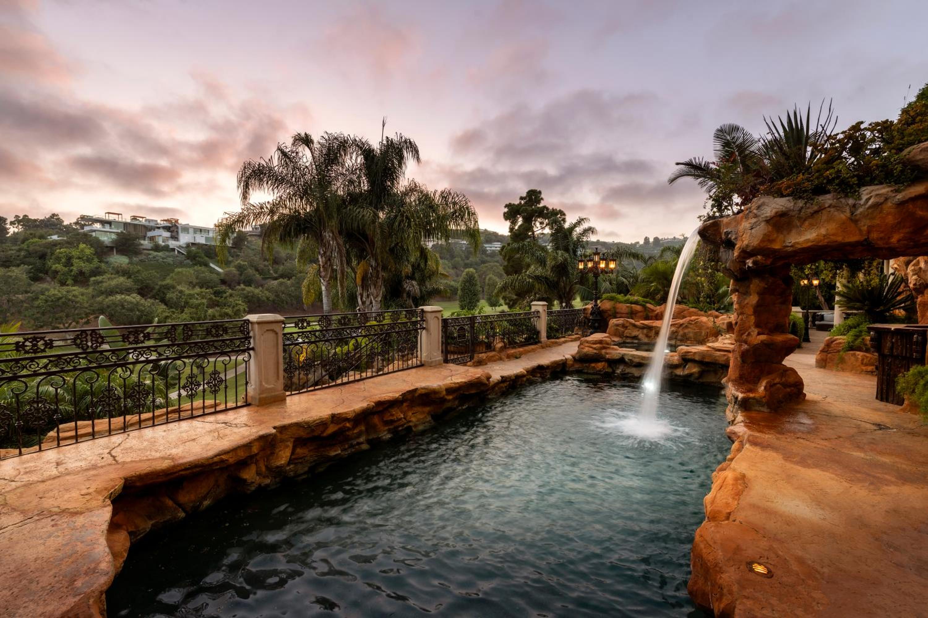 Luxury Bel Air Villa Heated Pool Panoramic Views 6 Bedrooms