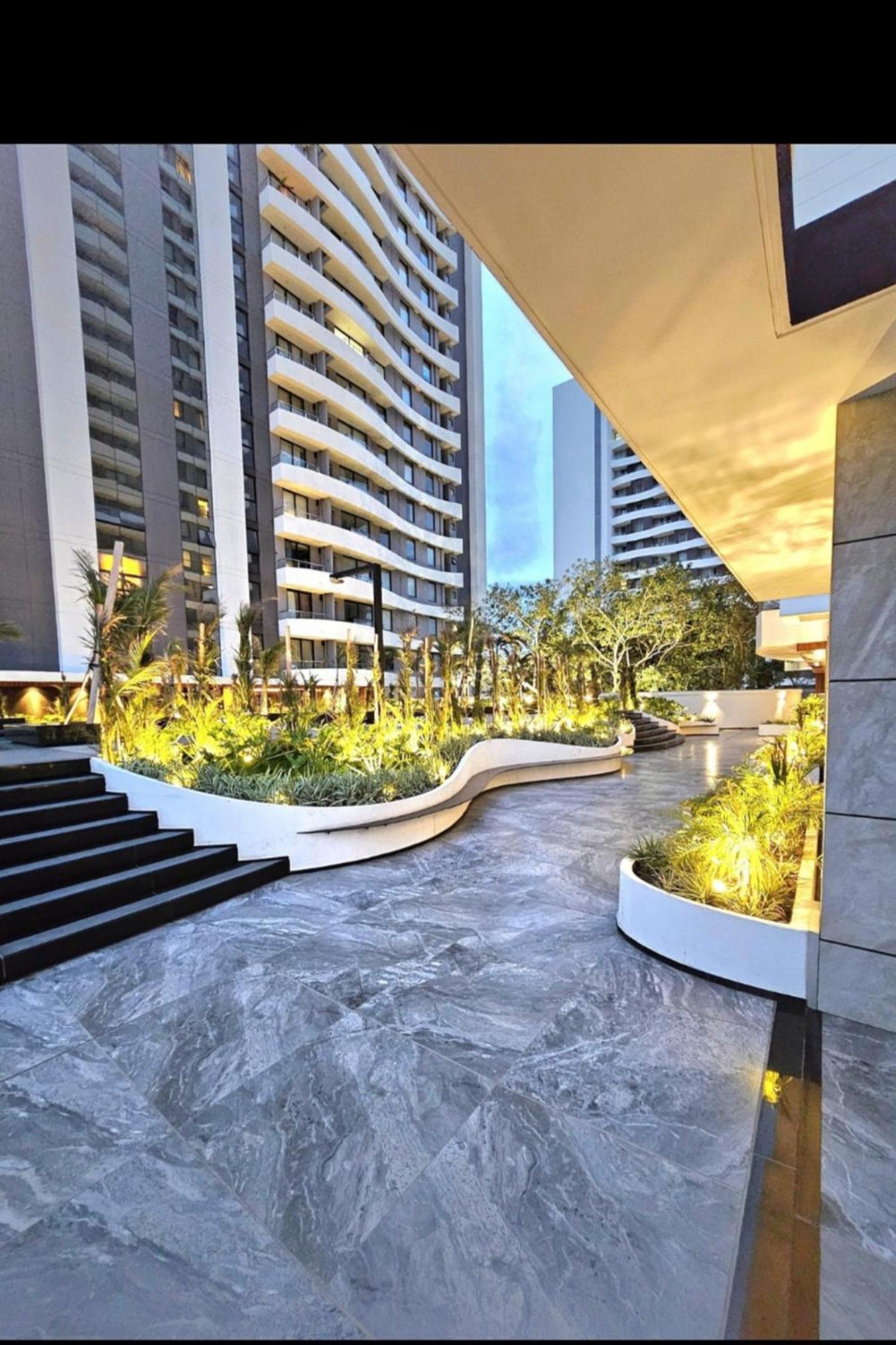 3 habitaciones con balcon linda vista