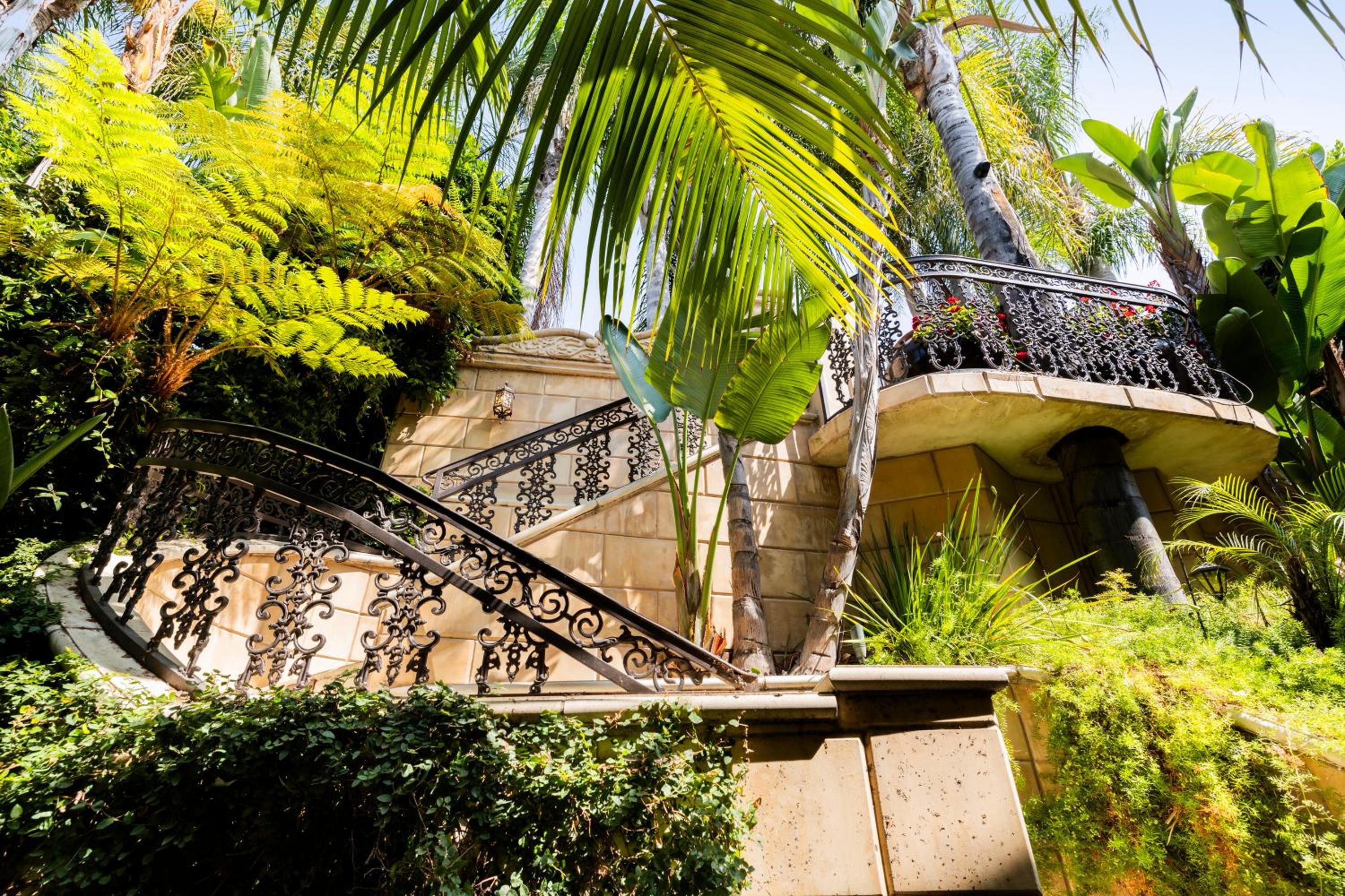 Luxury Bel Air Villa Heated Pool Panoramic Views 6 Bedrooms