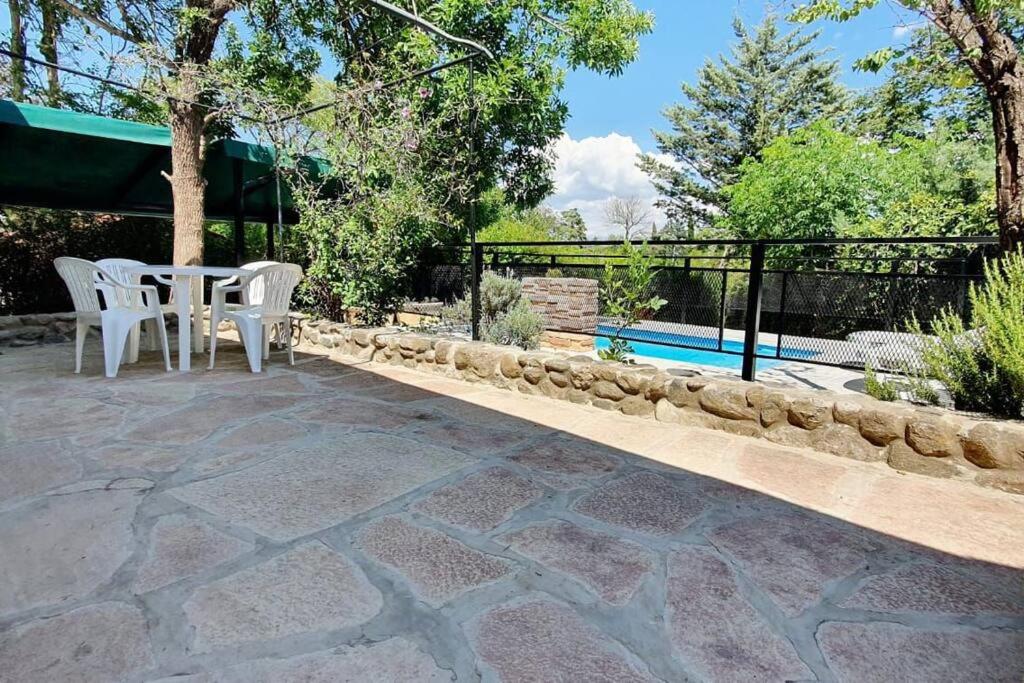 Chalet Céntrico con Pileta