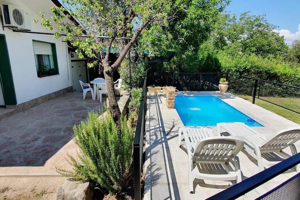 Chalet Céntrico con Pileta