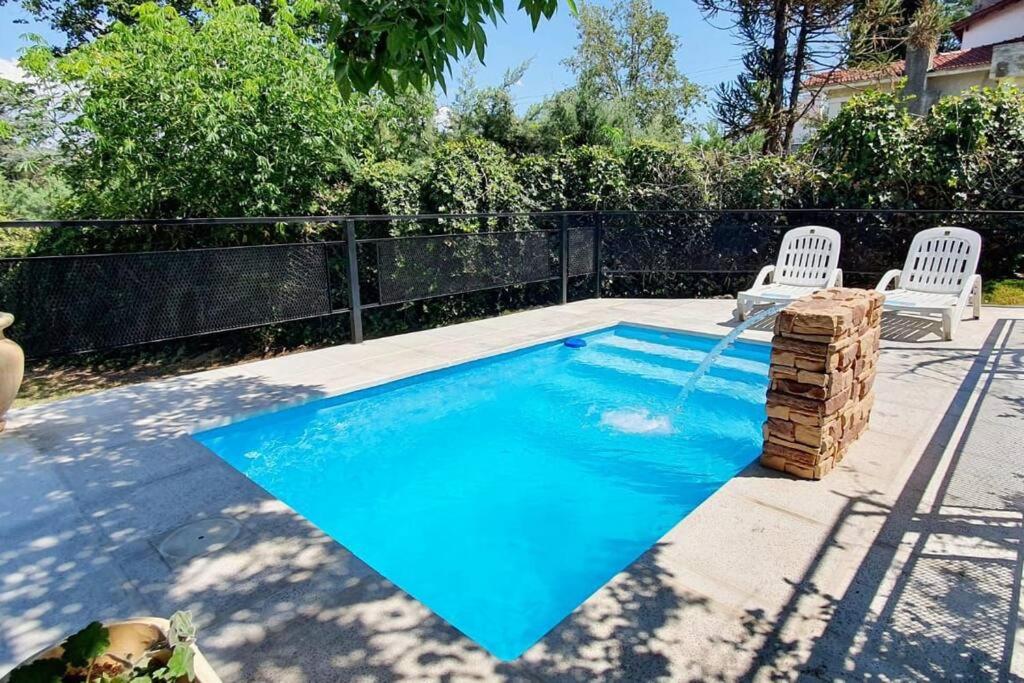 Chalet Céntrico con Pileta