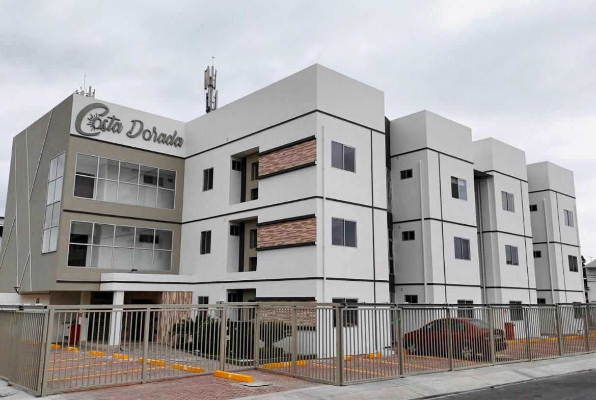 Exclusivo Departamento en vía a la costa, 2 Hab, Parqueo Privado