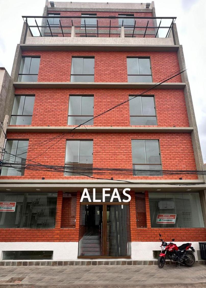 B1 Departamento en Edif Alfas cambio paralelo