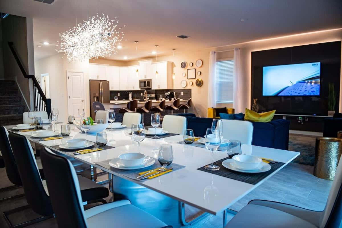 Luxury & fun 9BR near Disney Villa view 3