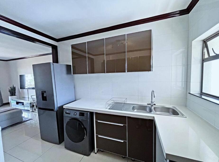 Cozy Two Bedroom Oasis In The Heart Of Fourways Sandton view 5
