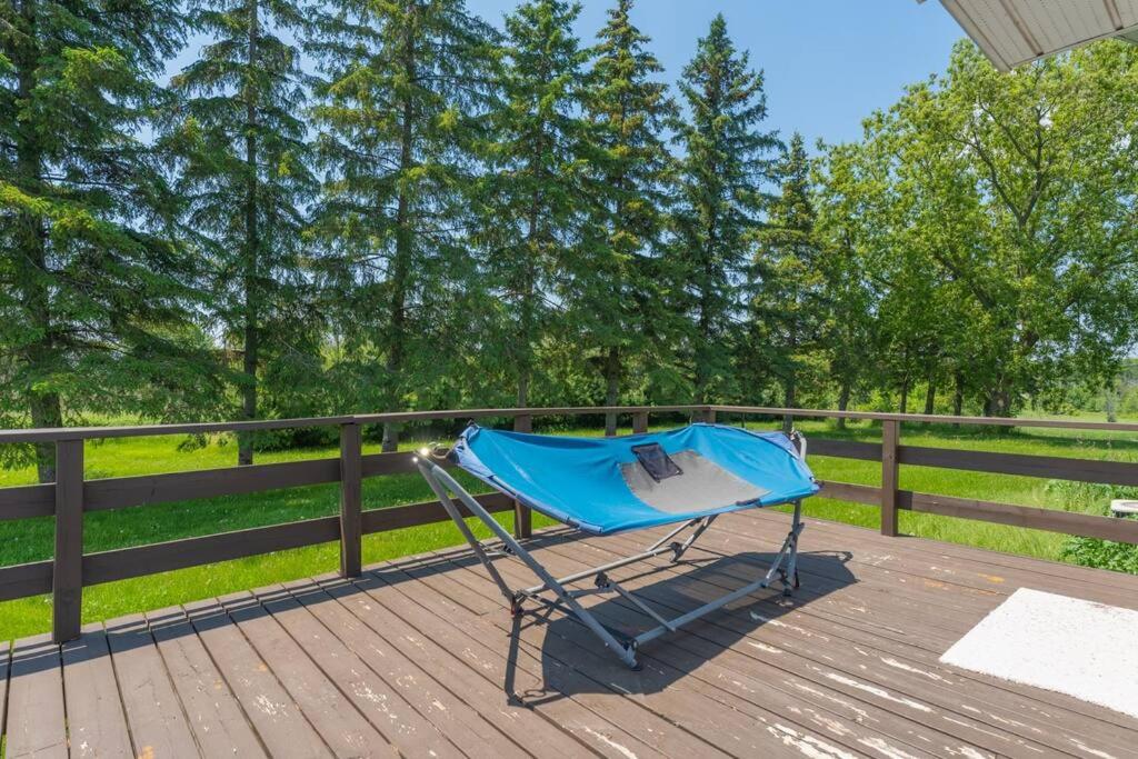 Belleville Vacations - Luxury Hillside Farmhouse on The Bay of Quinte - Property Image 25