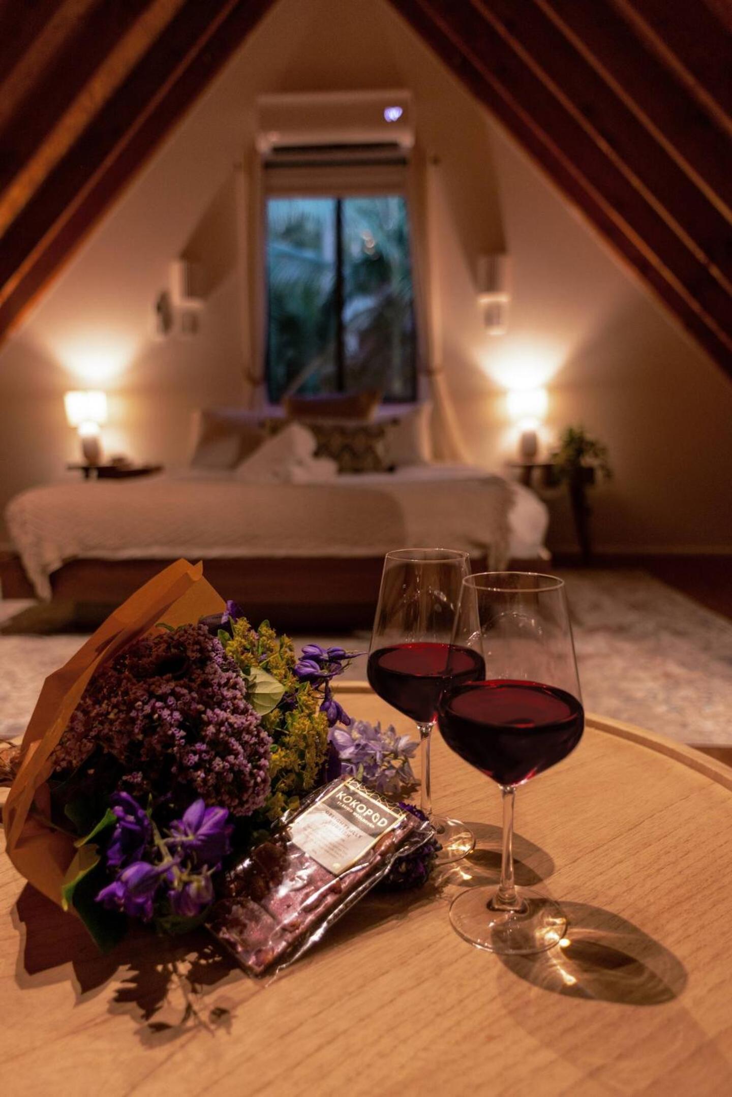 The Mountain Chalet - Hot Tub, Fireplace, Games