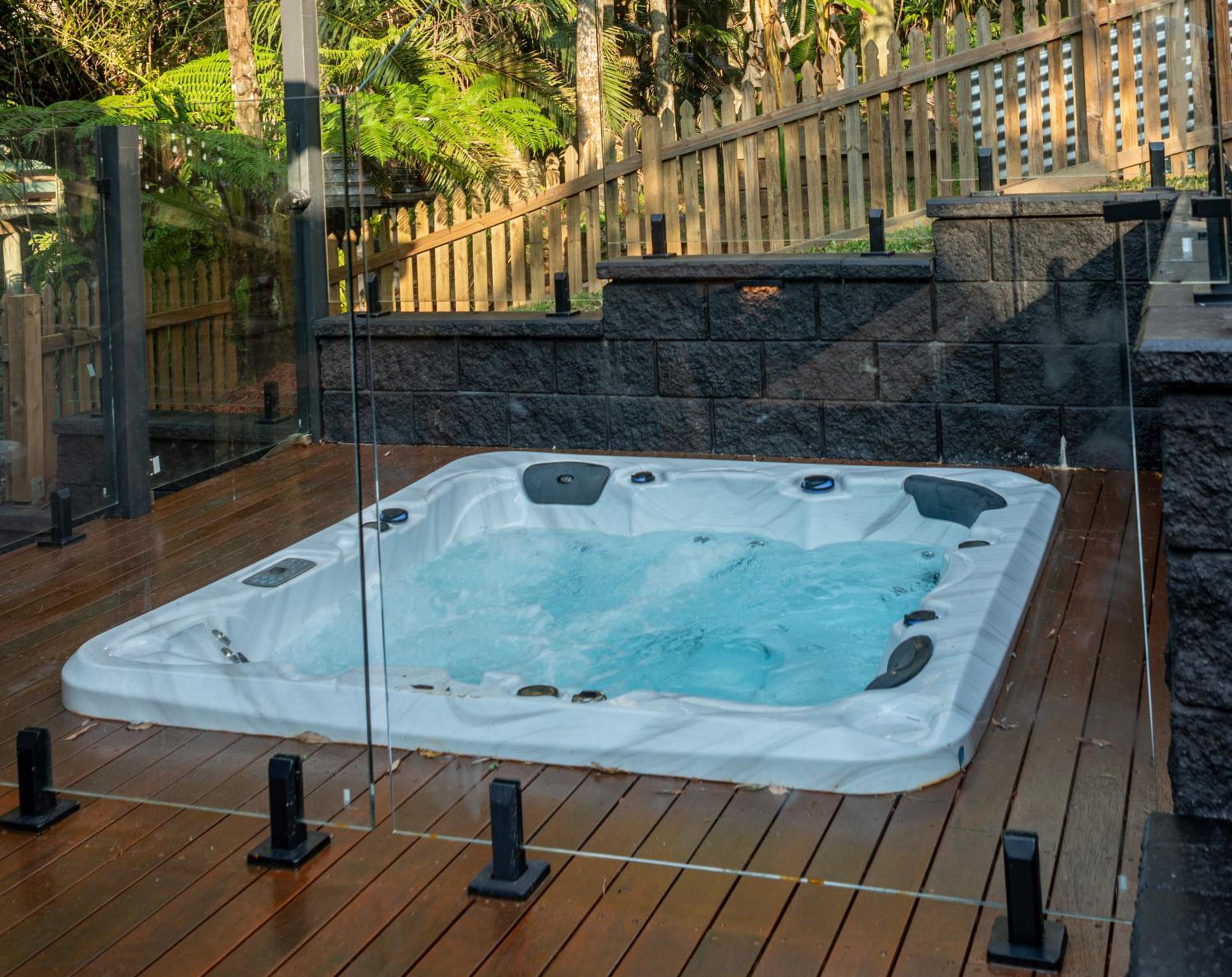 The Mountain Chalet - Hot Tub, Fireplace, Games