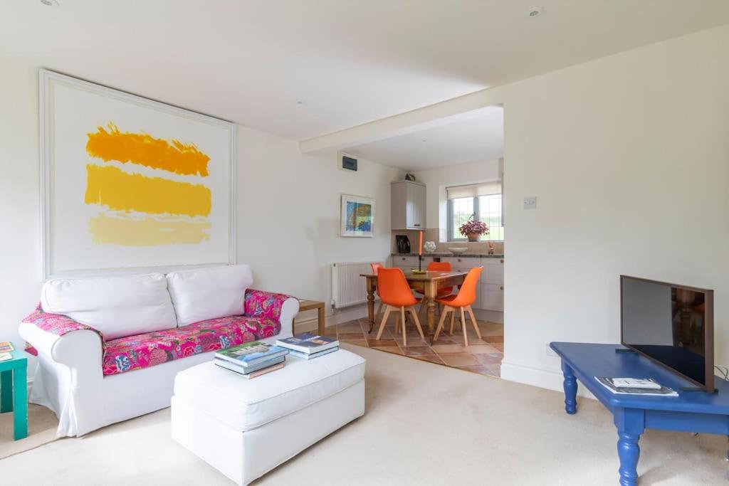 Cotswold Stable Cottage