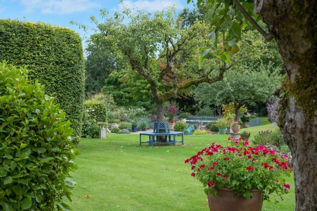 Cotswold Stable Cottage