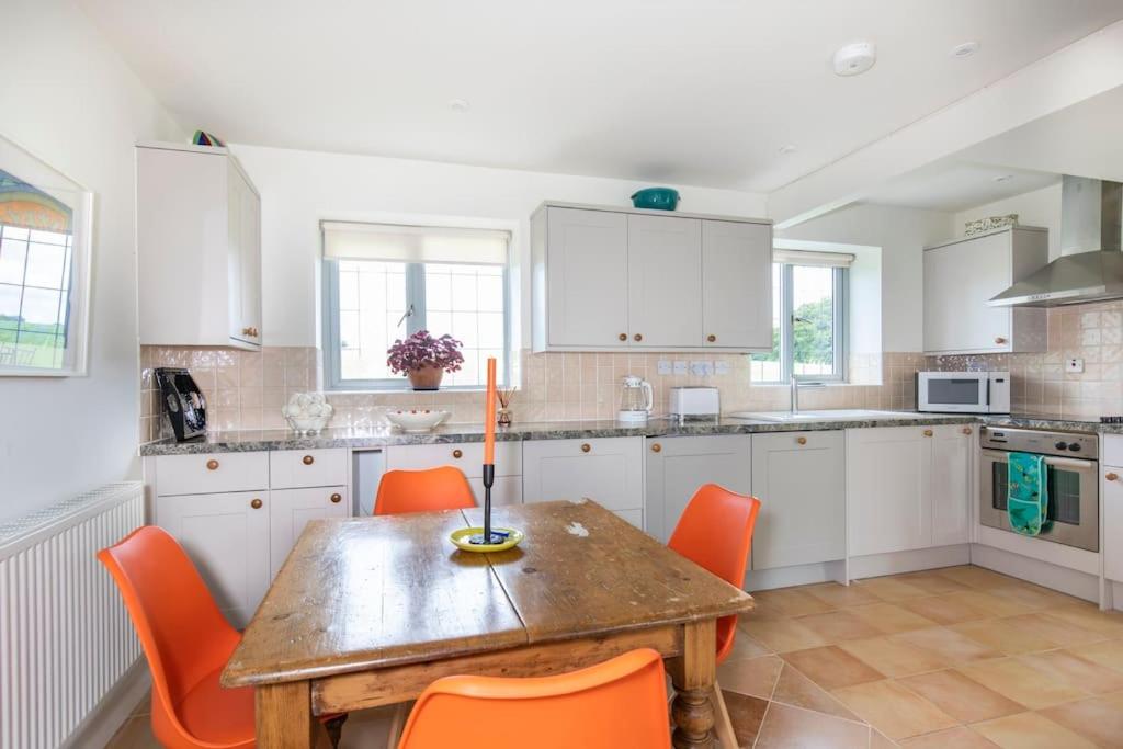 Cotswold Stable Cottage