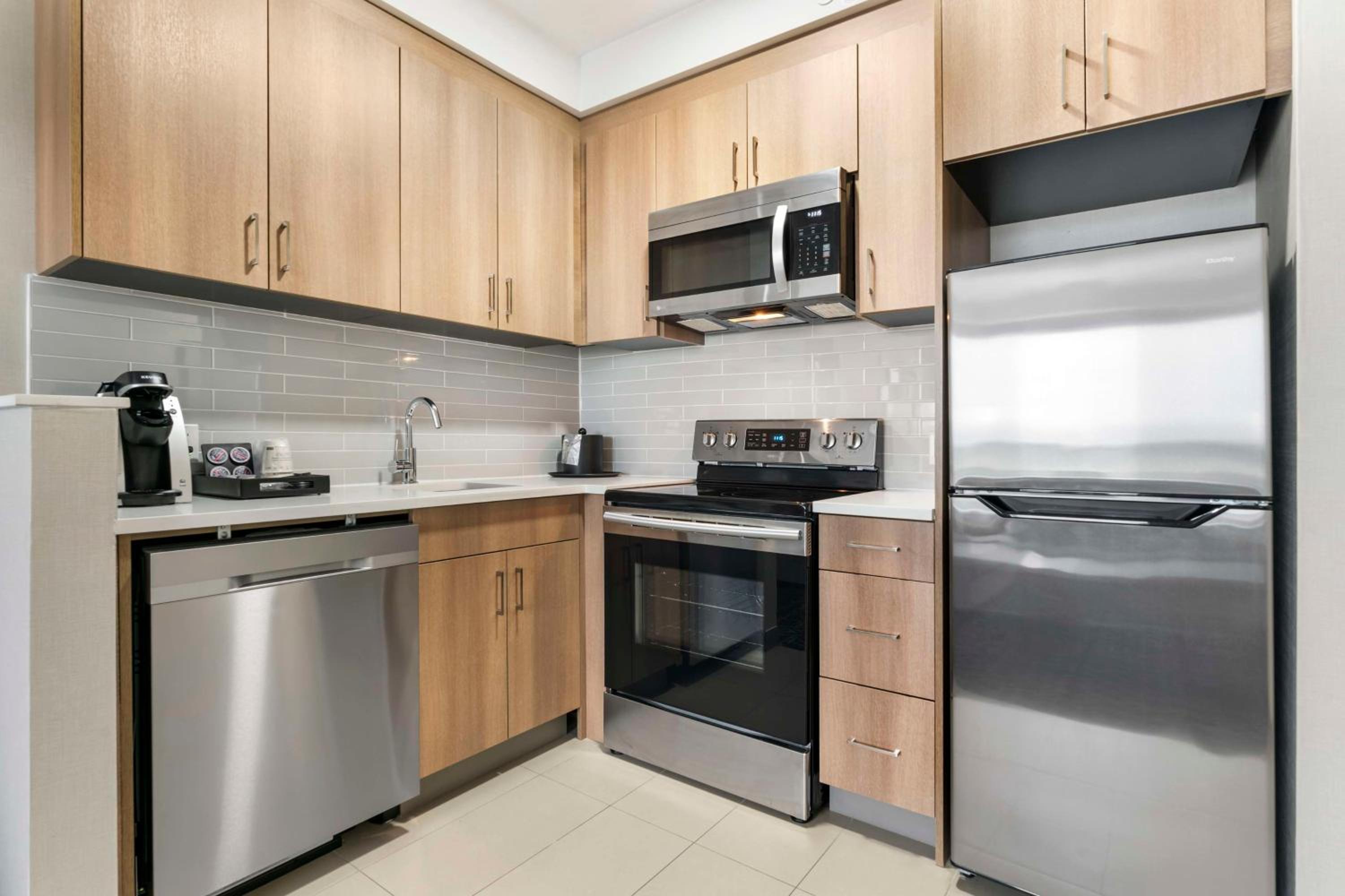 Vernon Vacations - Best Western Premier Route 97 Vernon - Property Image 60