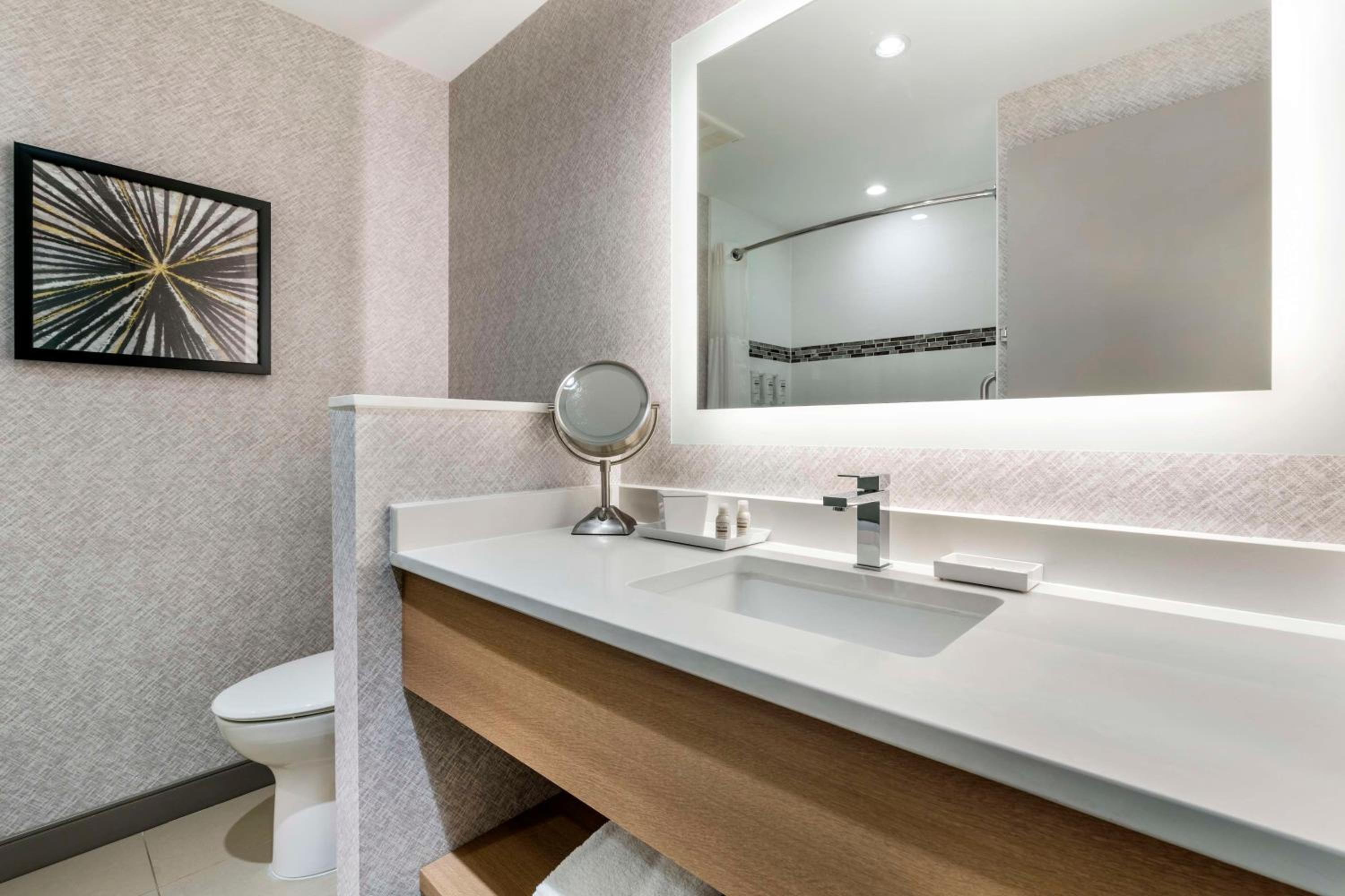 Vernon Vacations - Best Western Premier Route 97 Vernon - Property Image 10