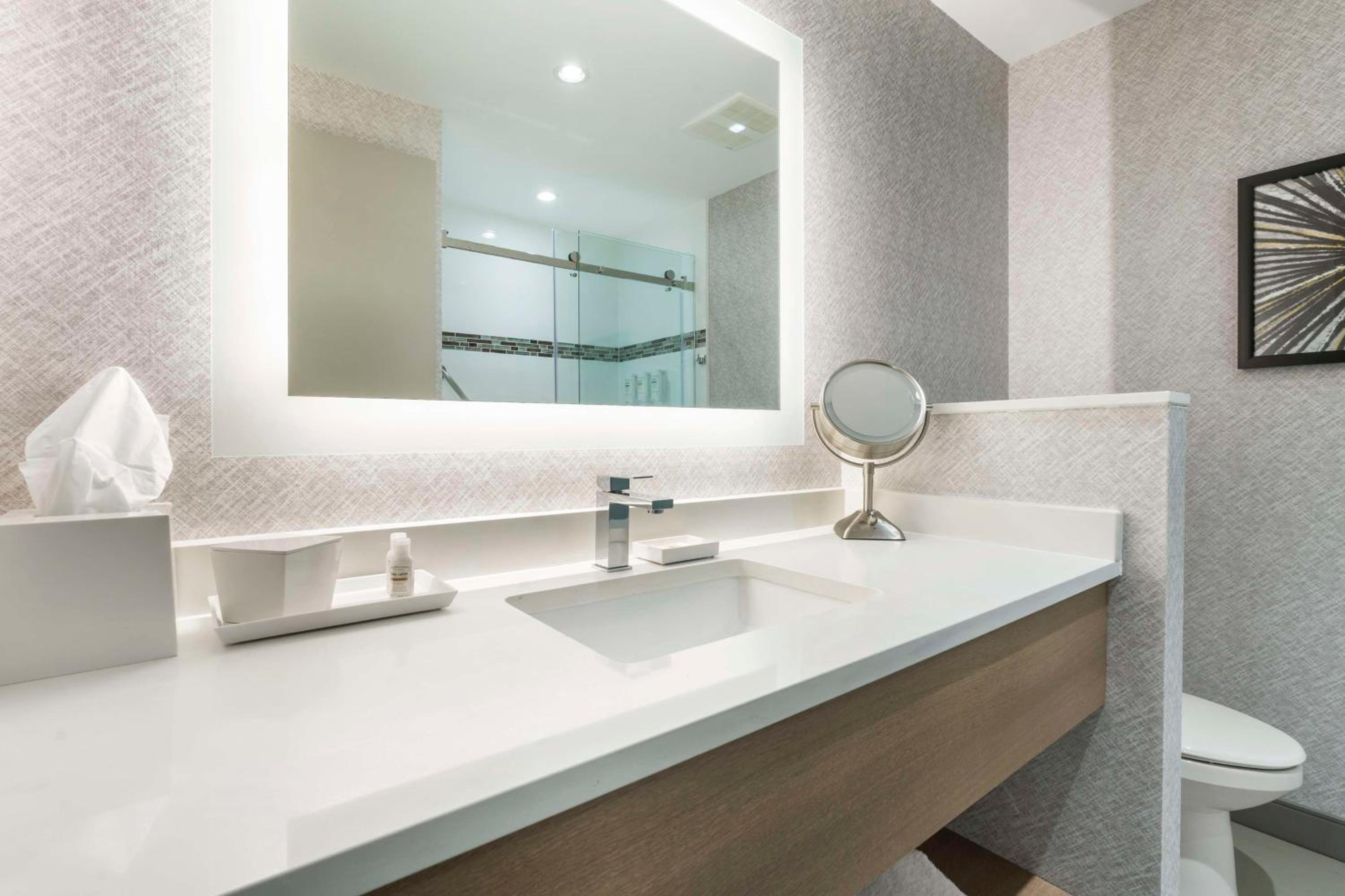 Vernon Vacations - Best Western Premier Route 97 Vernon - Property Image 35