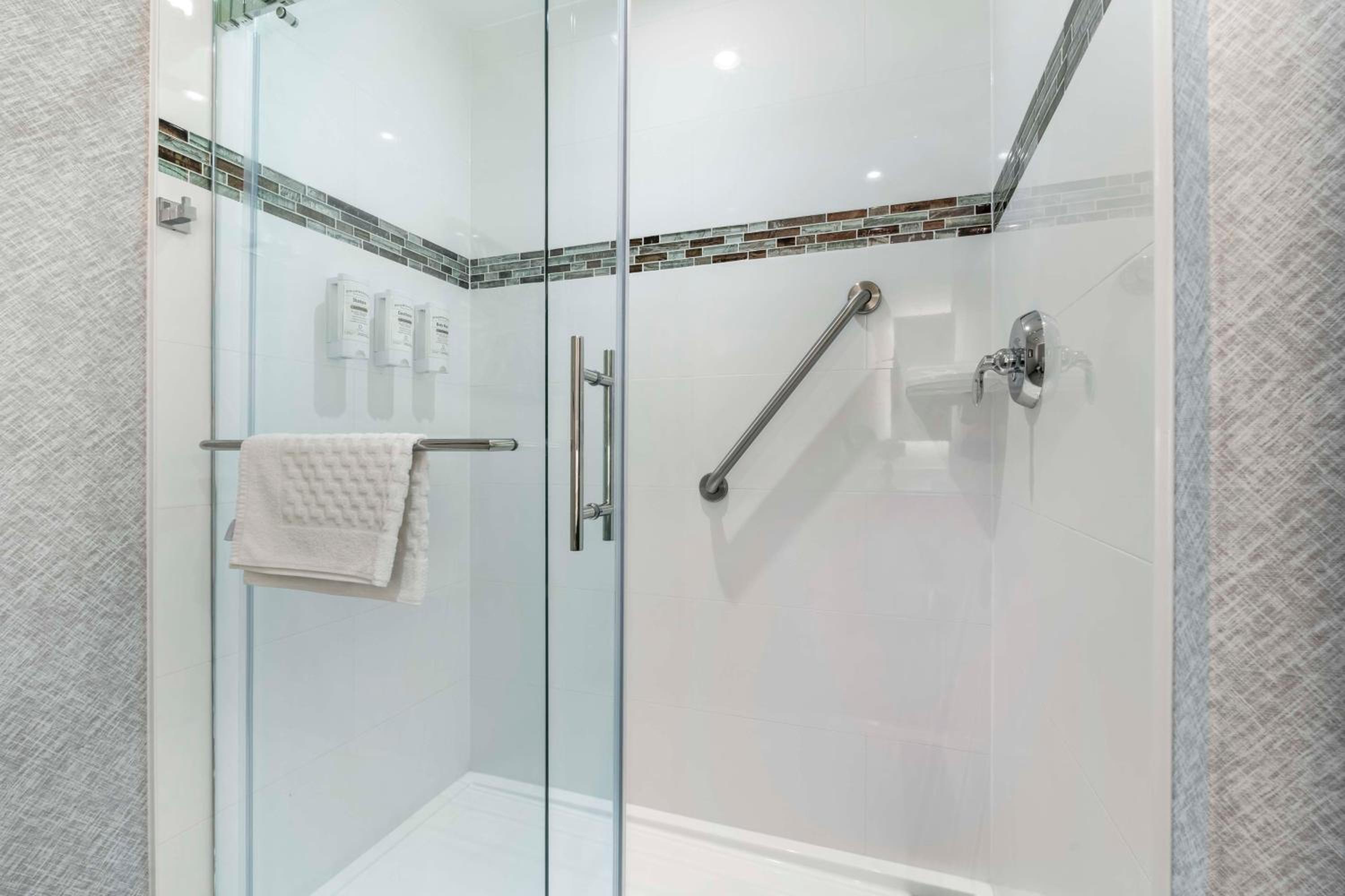 Vernon Vacations - Best Western Premier Route 97 Vernon - Property Image 36