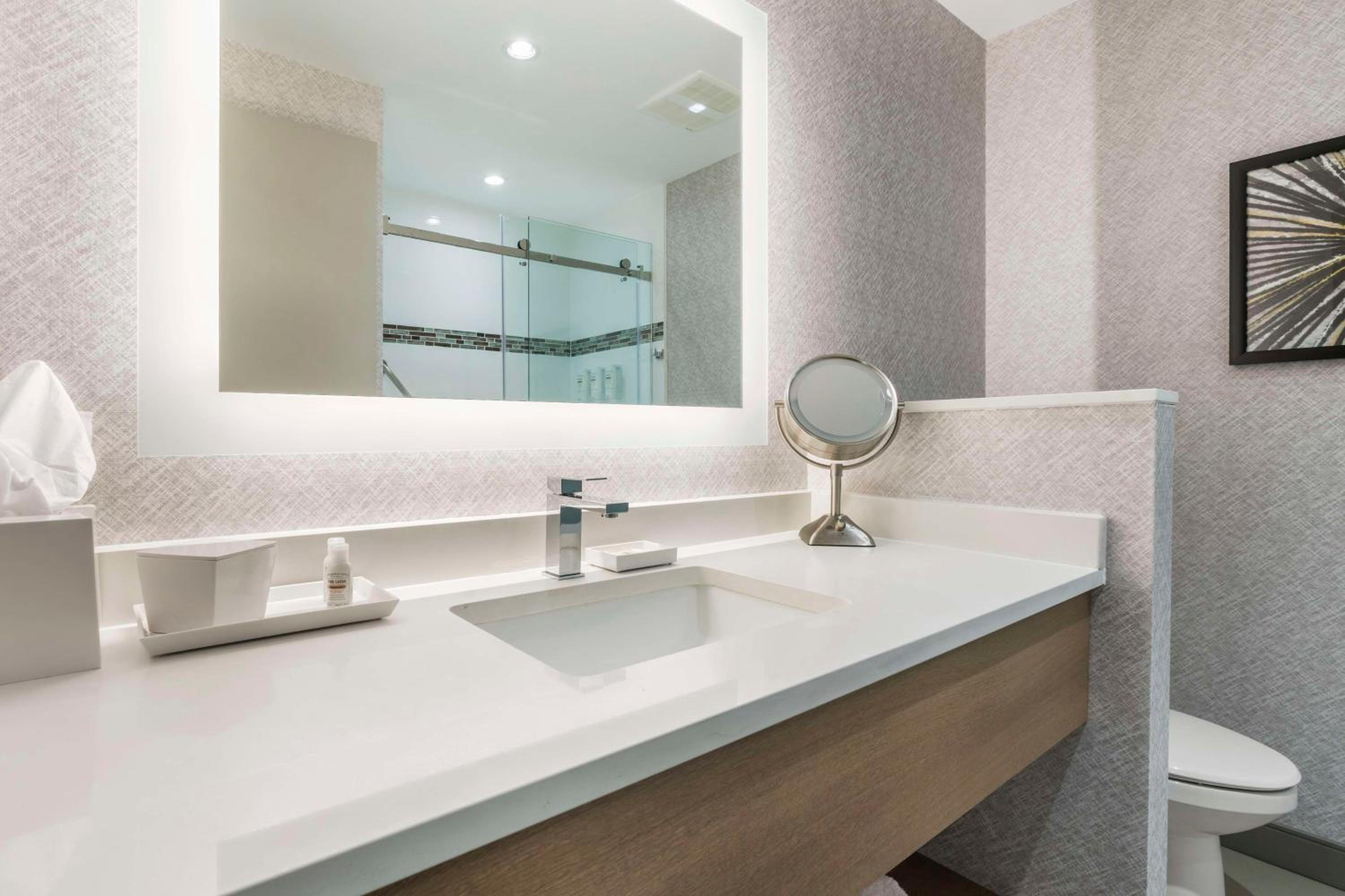 Vernon Vacations - Best Western Premier Route 97 Vernon - Property Image 48