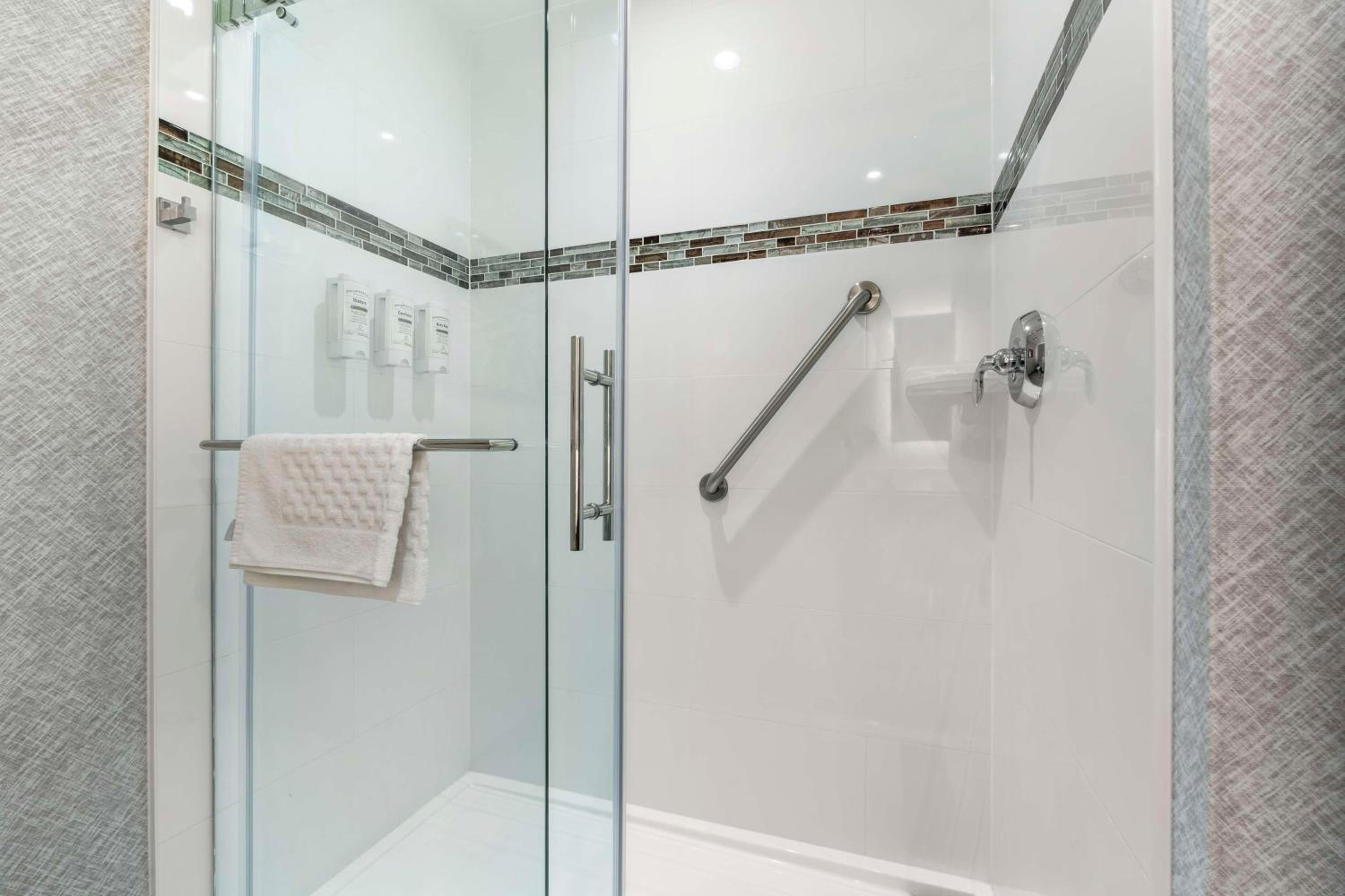 Vernon Vacations - Best Western Premier Route 97 Vernon - Property Image 49