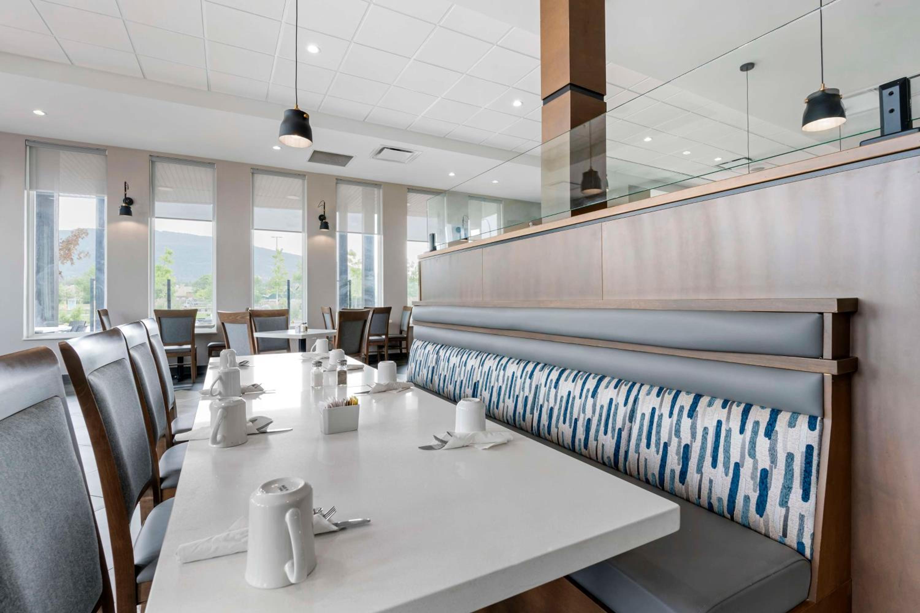 Vernon Vacations - Best Western Premier Route 97 Vernon - Property Image 22