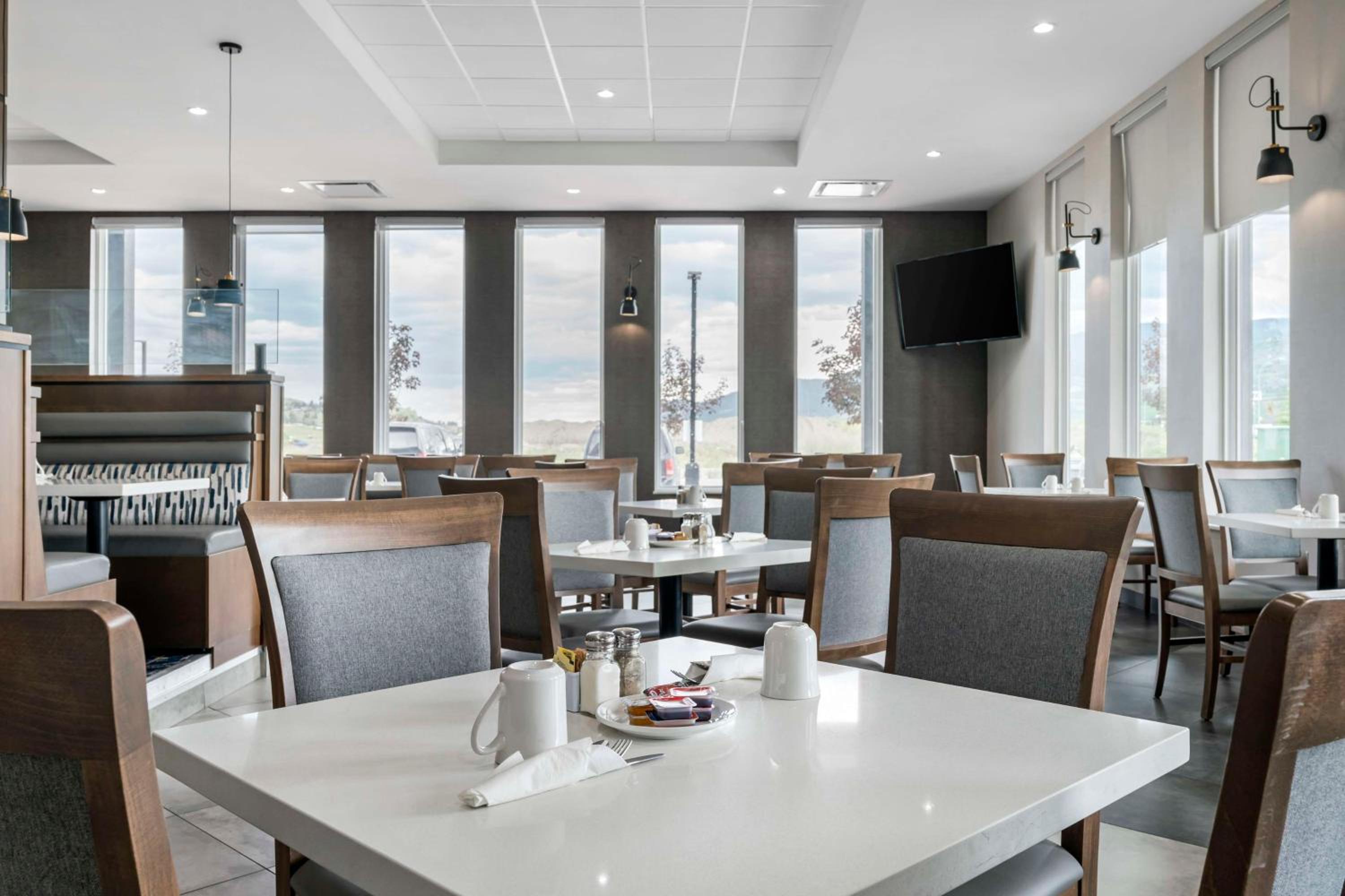 Vernon Vacations - Best Western Premier Route 97 Vernon - Property Image 26