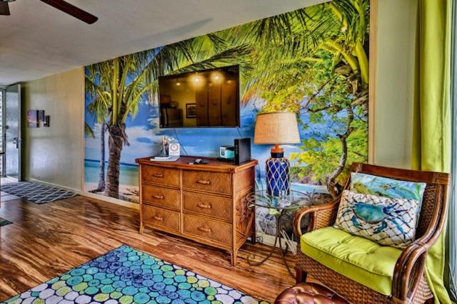 BOOK CHRISTMAS AND WINTER DATES HERE - ISLANDER CoNDOS