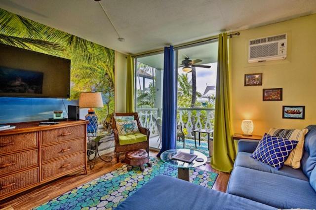 BOOK CHRISTMAS AND WINTER DATES HERE - ISLANDER CoNDOS