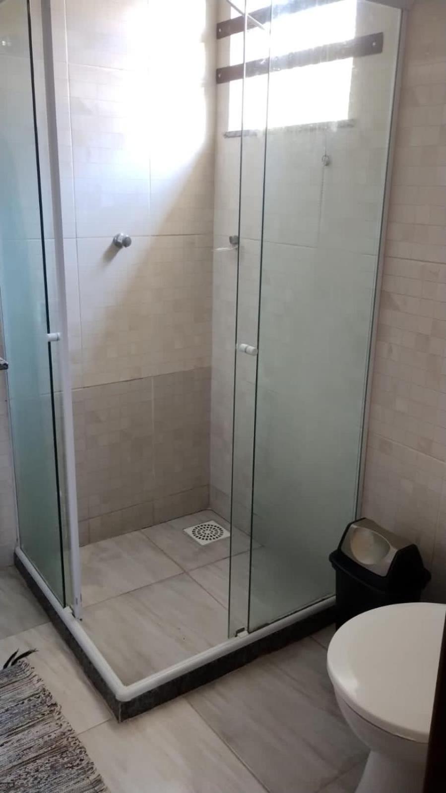 Casa com piscina 3 quartos