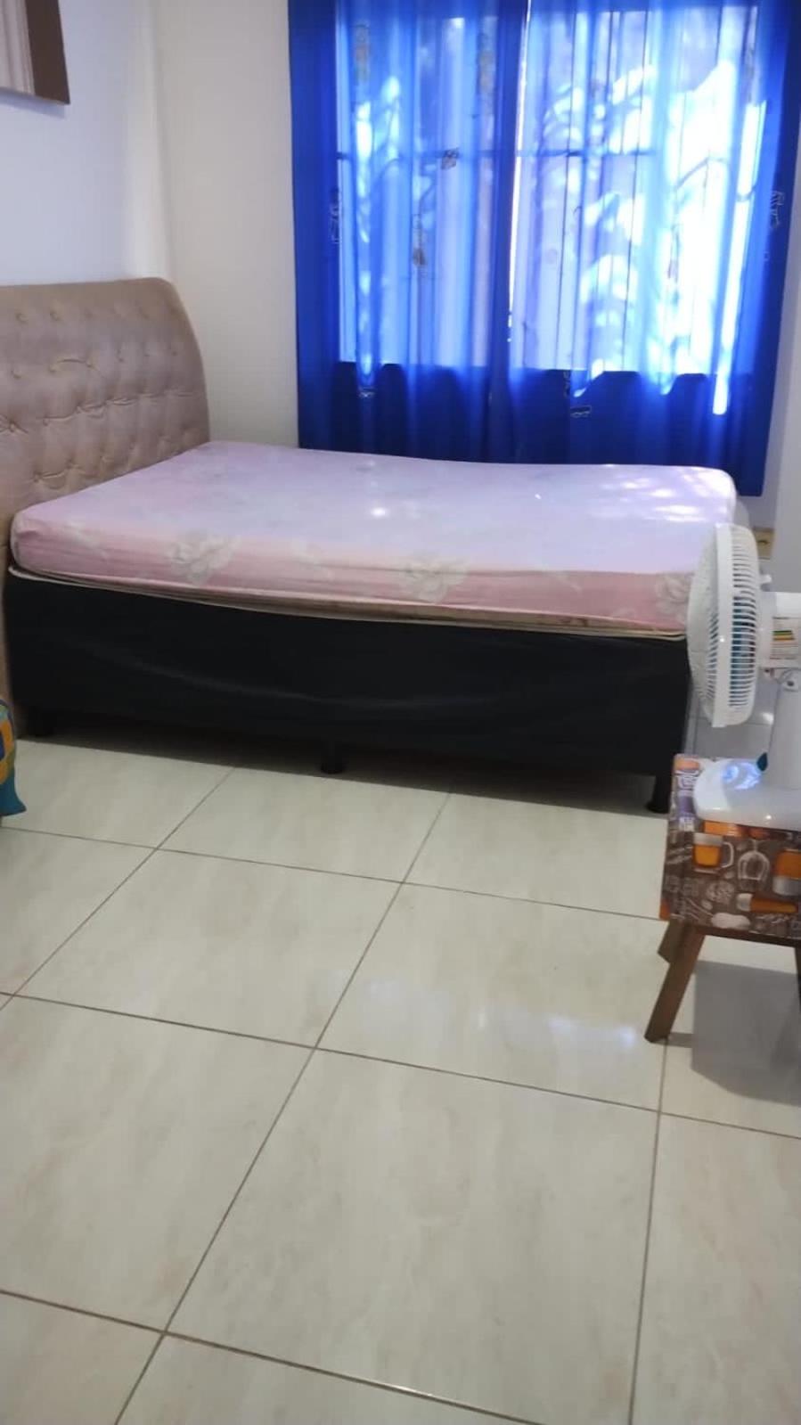 Casa com piscina 3 quartos