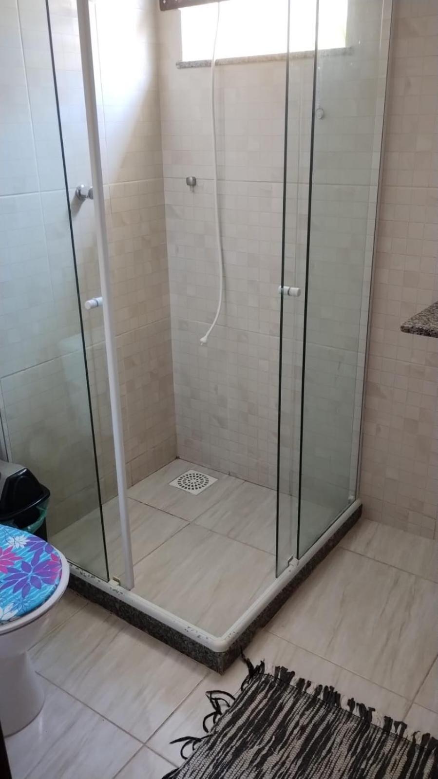 Casa com piscina 3 quartos