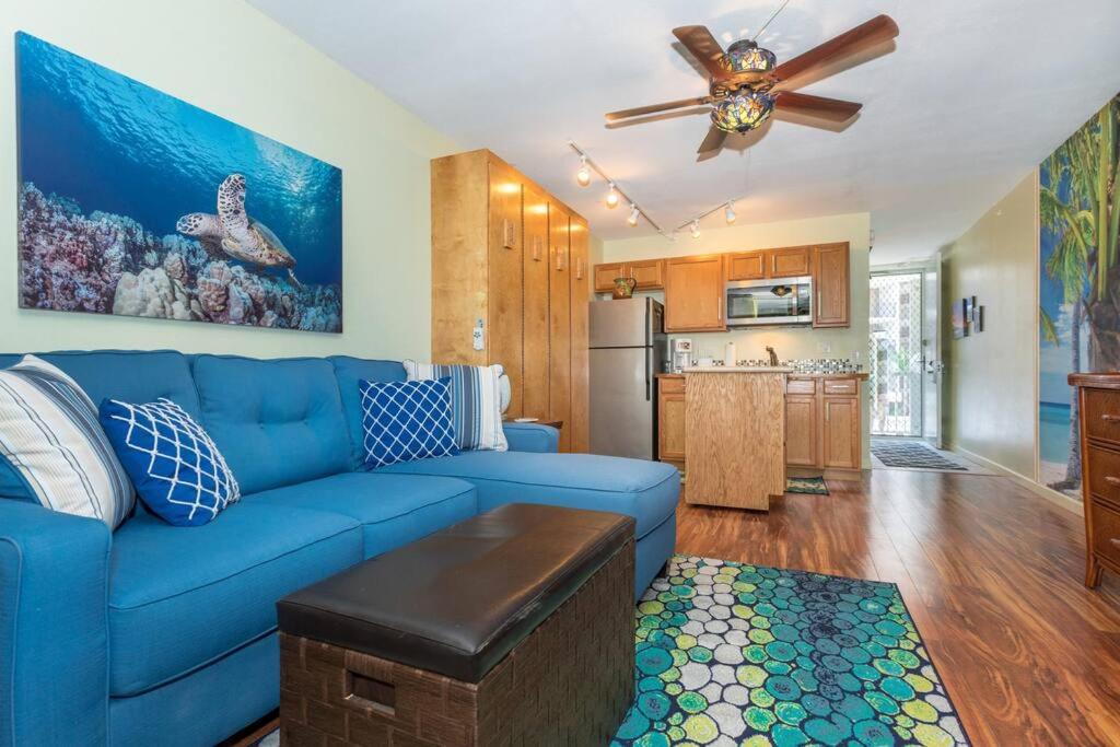 BOOK CHRISTMAS AND WINTER DATES HERE - ISLANDER CoNDOS