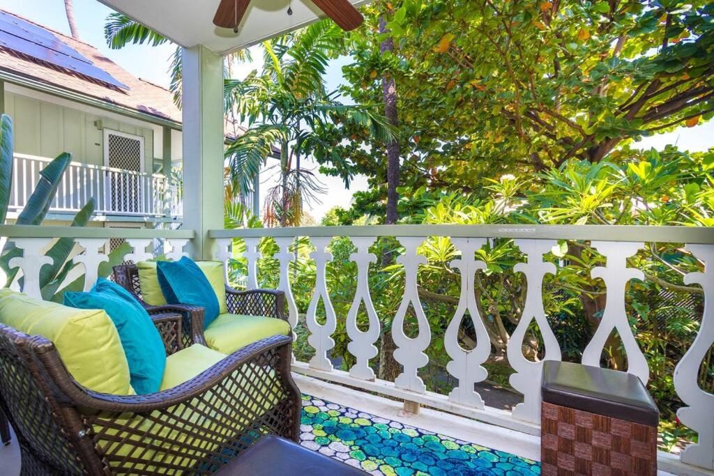 BOOK CHRISTMAS AND WINTER DATES HERE - ISLANDER CoNDOS
