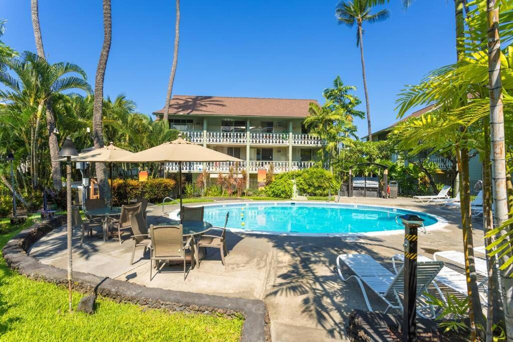BOOK CHRISTMAS AND WINTER DATES HERE - ISLANDER CoNDOS