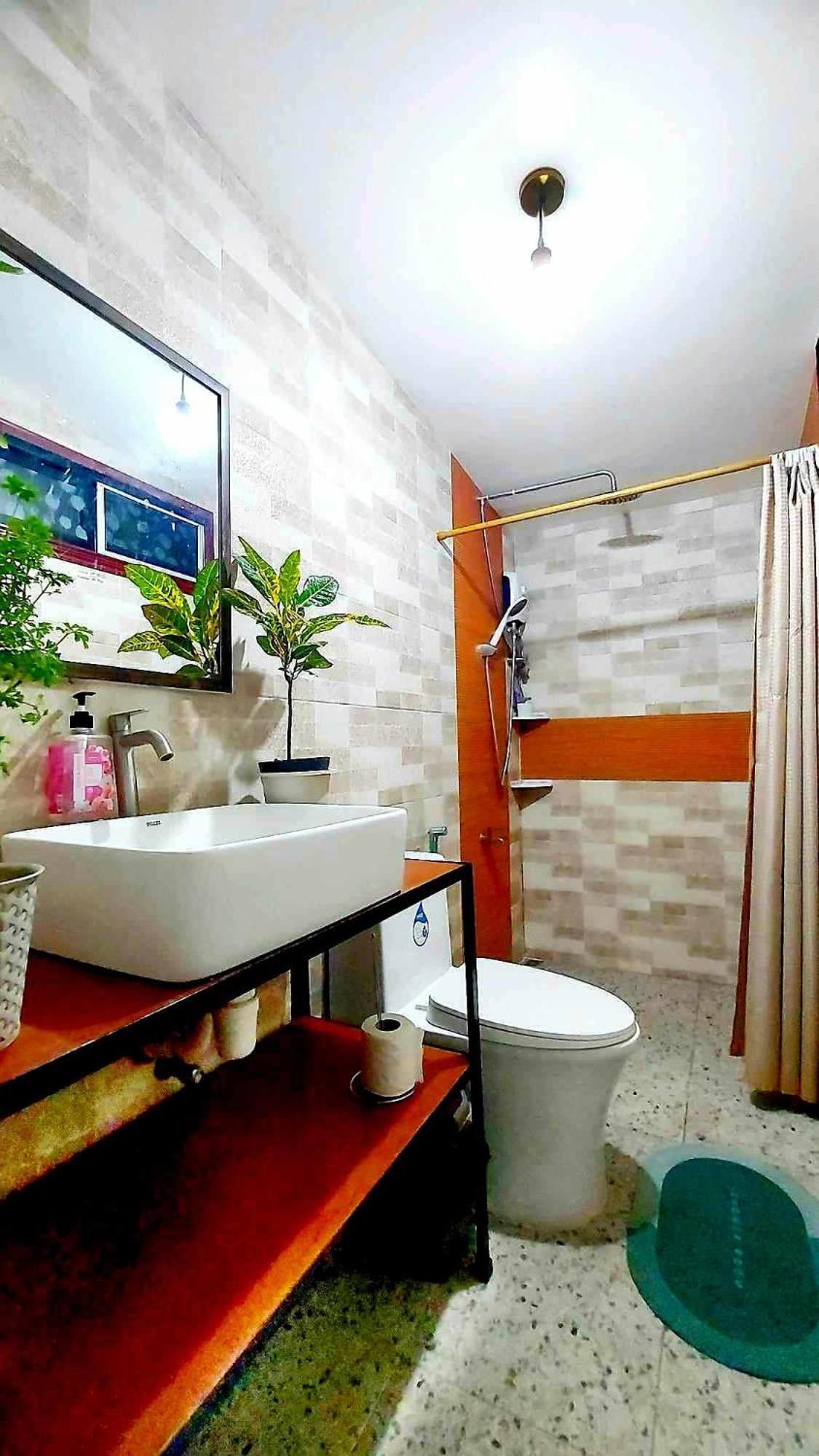 Liturs Travel Services homestay Rent a Car - Singcang view 4