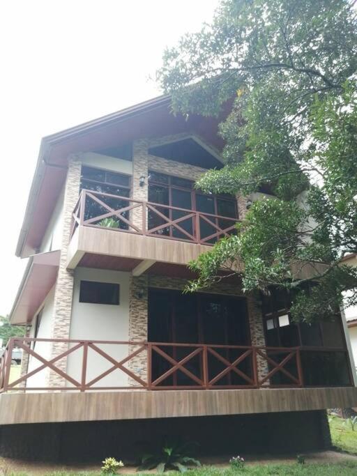 CABAÑAS REFUGIO VERDE MONTEVERDE, PREMIUM SUITE CAPUCHINA, beautiful and full equipment second floor suite with mountain view jacuzzi
