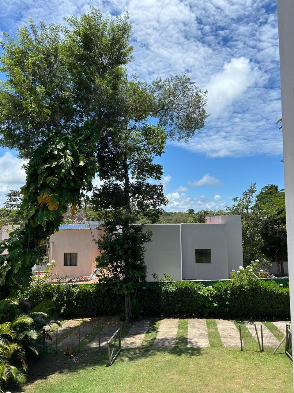 Casa ARuana ao Meio da Natureza na Reserva da Sapiranga a 7 km da vila de Praia do Forte